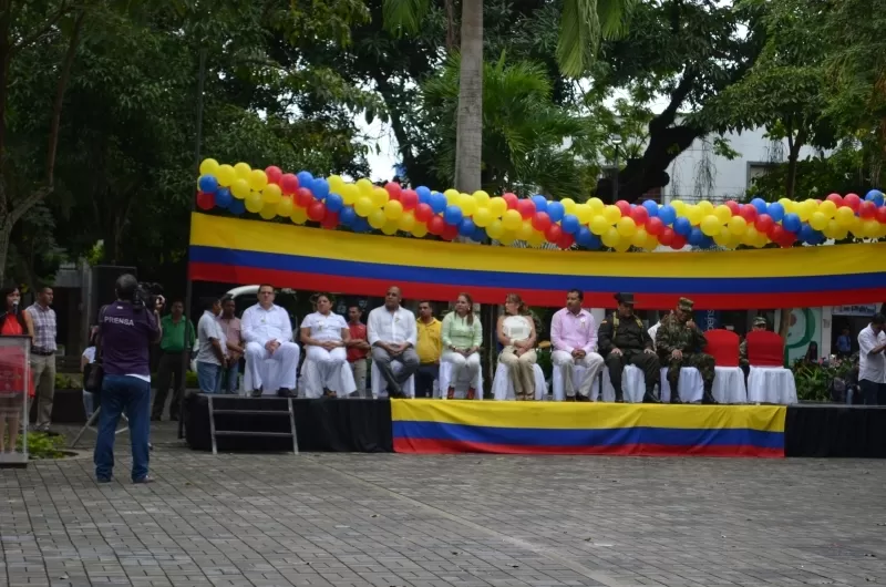 Ceremonia parque Simón Bolívar de Arauca.